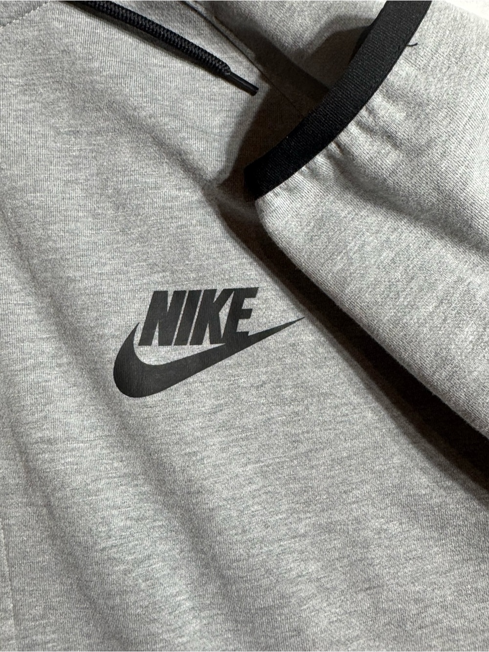 *NWOT* Nike Tech Fleece essentials jacket - Picture 4 of 7